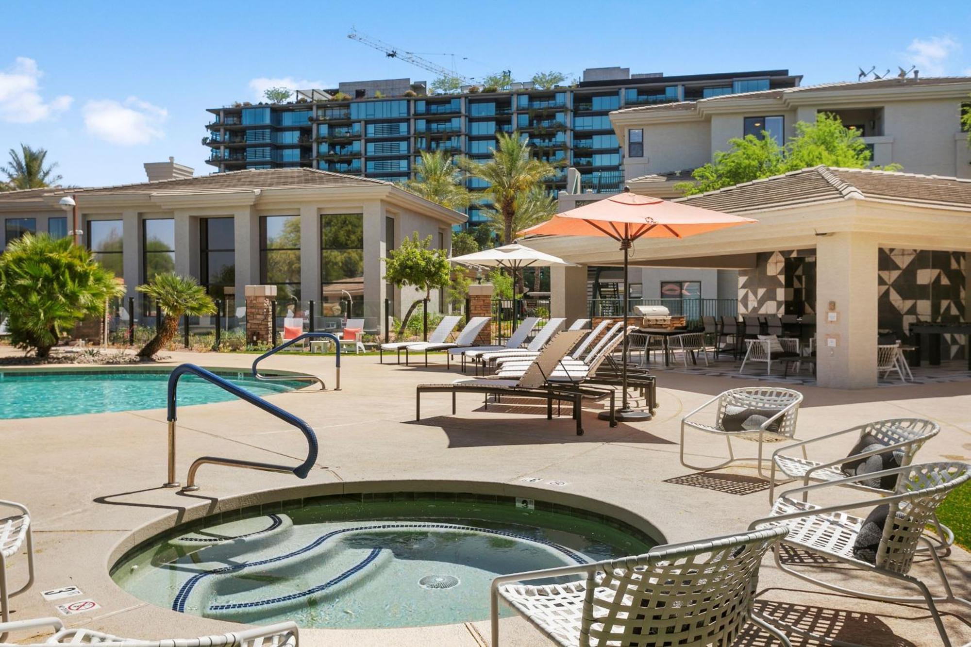 Two Cozysuites At Kierland Commons With Pool * Scottsdale