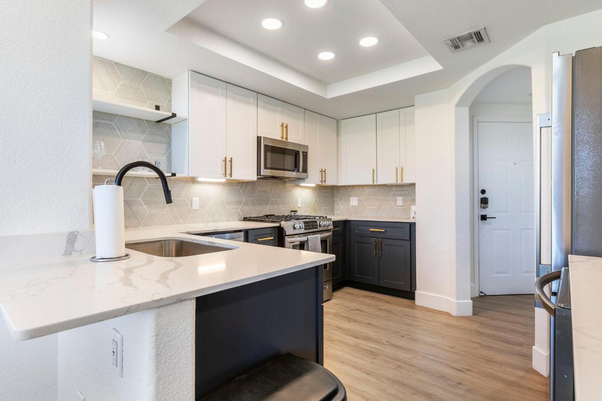 Two Cozysuites At Kierland Commons With Pool Apartment Scottsdale